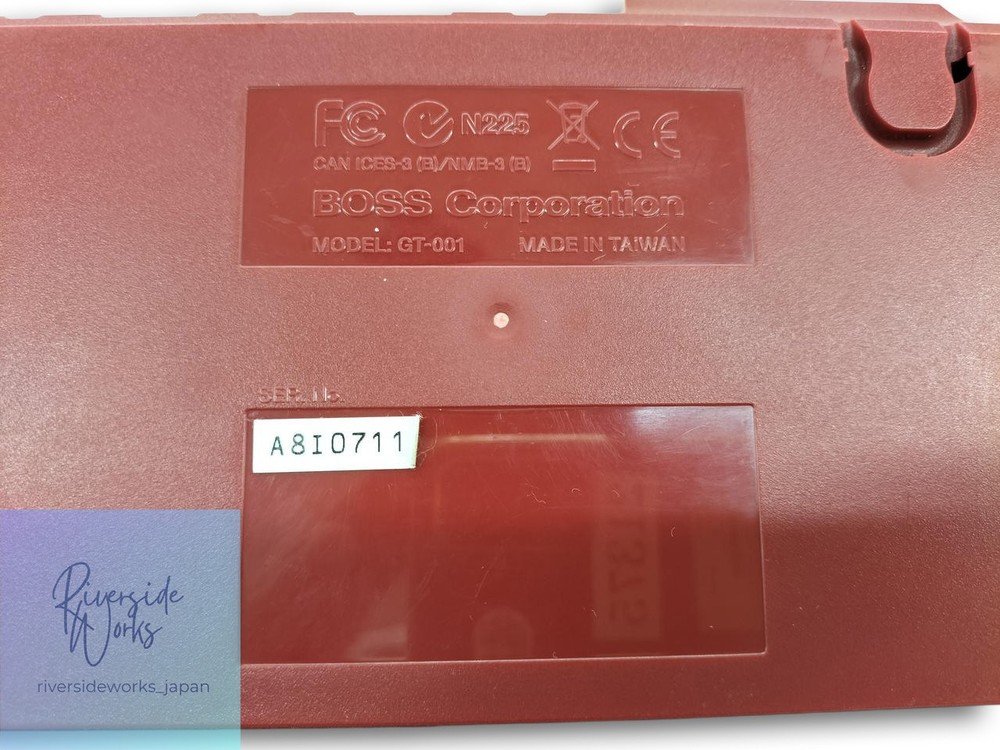 BOSS GT-001 Multi Effects Processor for Guitarists JP