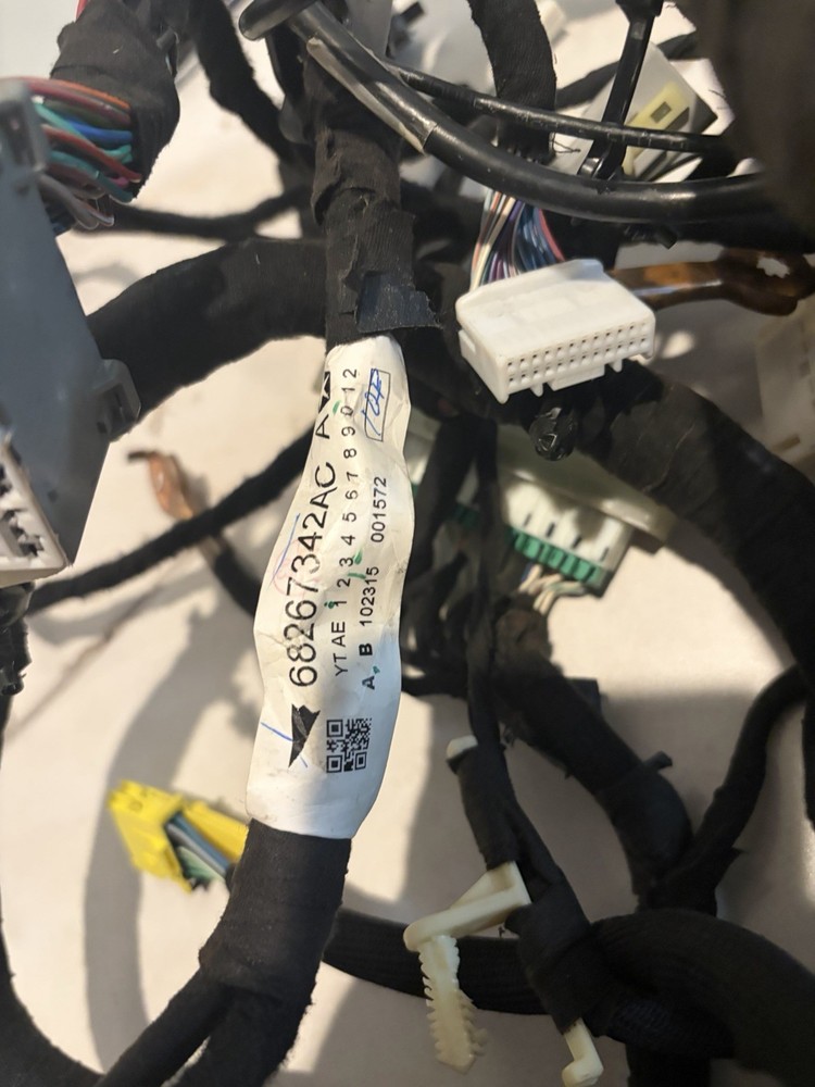 DASH WIRE HARNESS OEM DODGE CHALLENGER 68267342AC Read Description