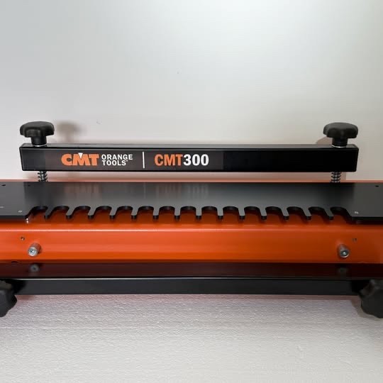 CMT 300 ORANGE TOOLS UNIVERSAL DOVETAIL JIG JOINTING SYSTEM
