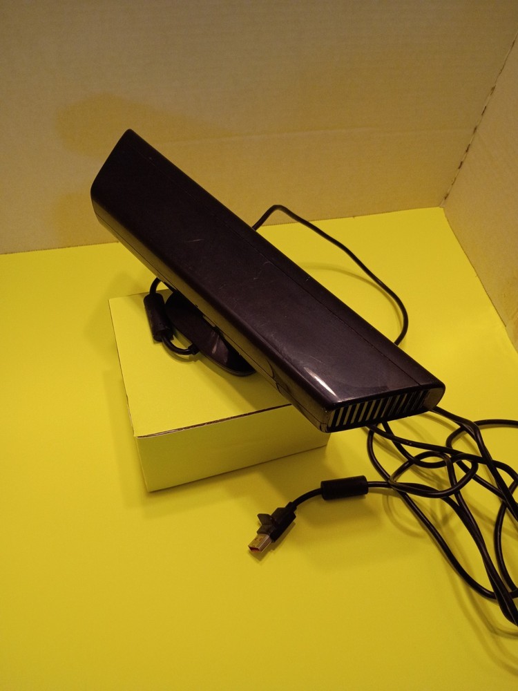 Microsoft Xbox 360 Kinect Sensor Motion Camera with Cable Tested Works