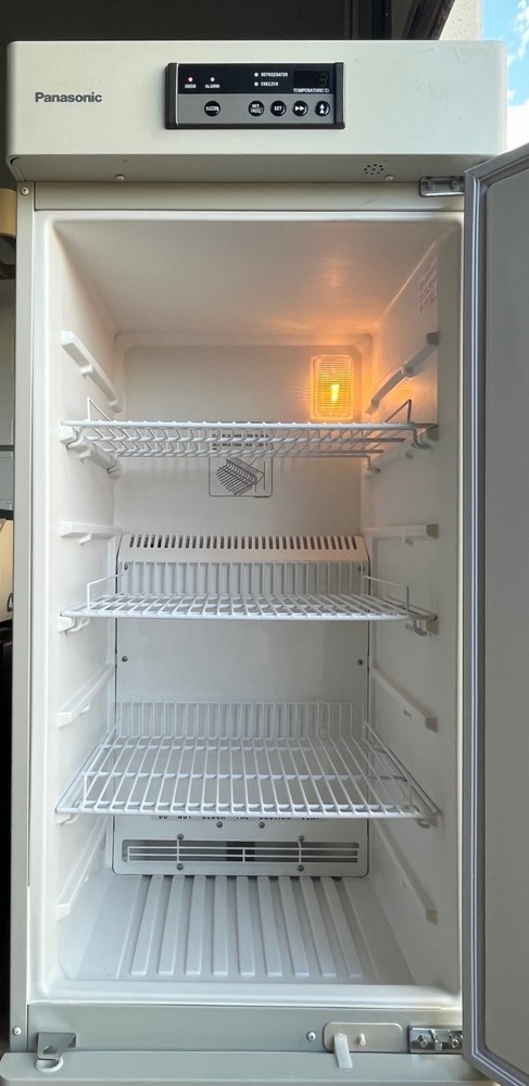 Fully working Panasonic MPR-215F-PA pharmaceutical refrigerator/freezer combo