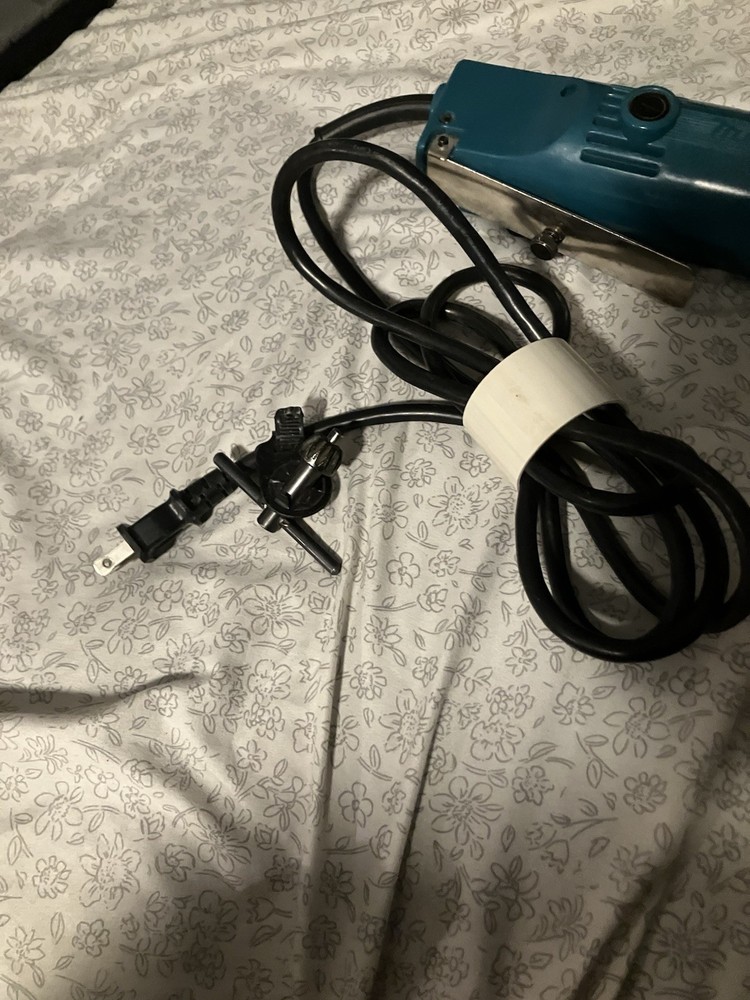 Makita Right Angle Corded Drill ￼