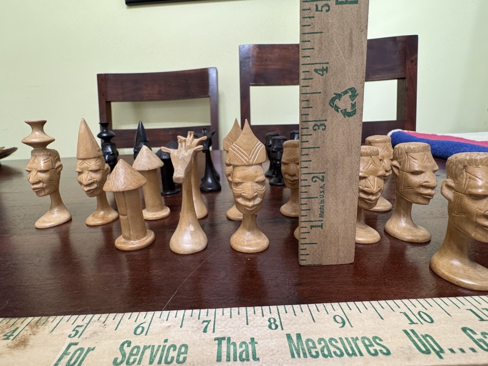 30 PIECE HAND CARVED EBONY CHESS SET PIECES