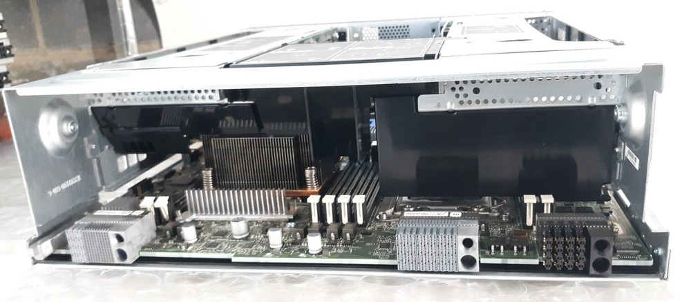 NetApp 111-01208+C1 SAN Filer System Controller Module NO RAM w/ 1x Proc