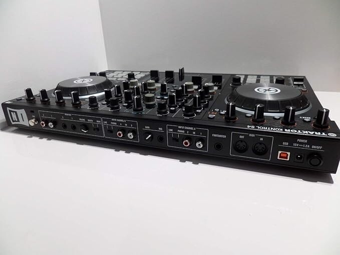 Native Instruments Traktor Kontrol S4 MK2  Pro DJ Controller 4-Deck PCDJ JP Used