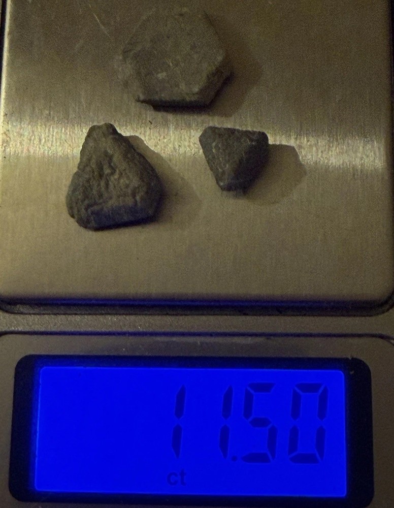 Benitoite 3pcs Lot / 11.50tcw (approximately)$$