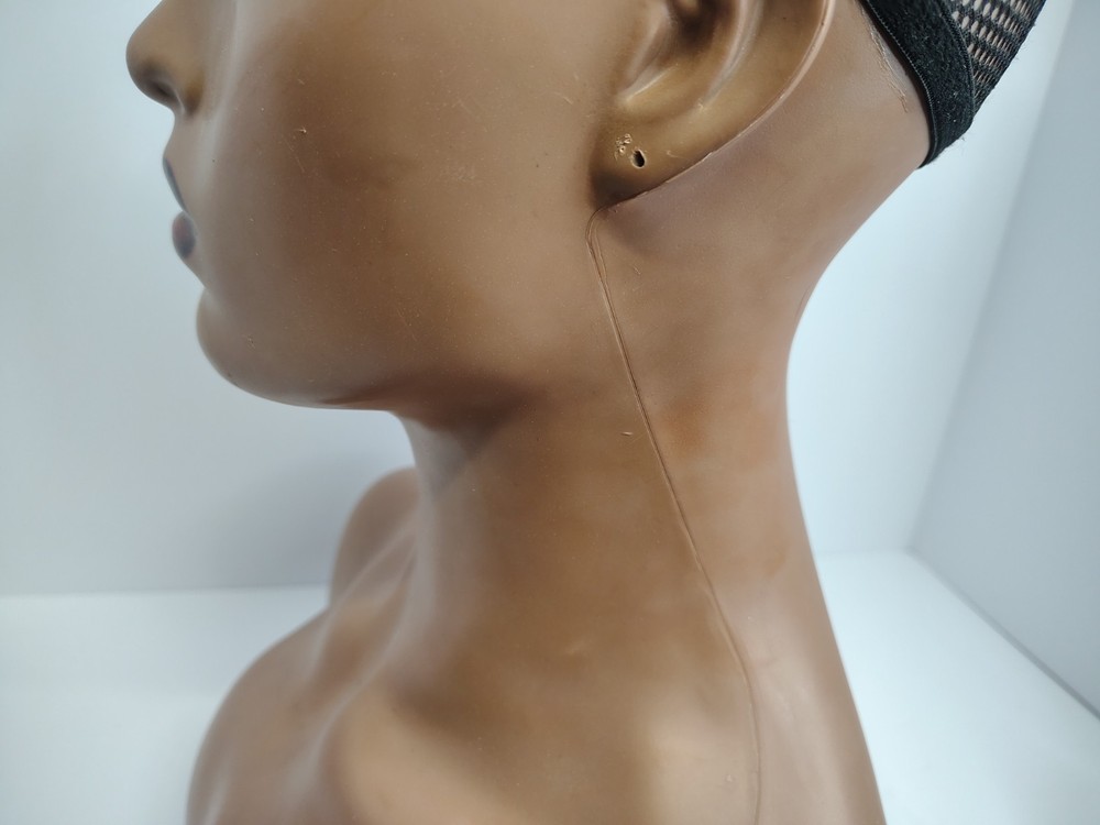 Female Mannequin Head With Shoulders
