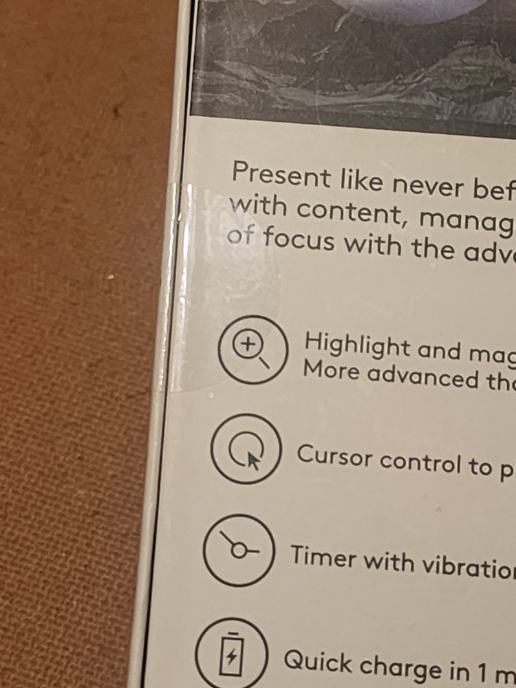 Logitech Spotlight Presentation Remote Advanced on-screen Pointer 910-004654 NEW