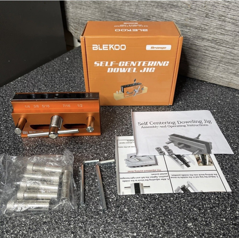 BLEKOO SELF-CENTERING DOWEL JIG NEW