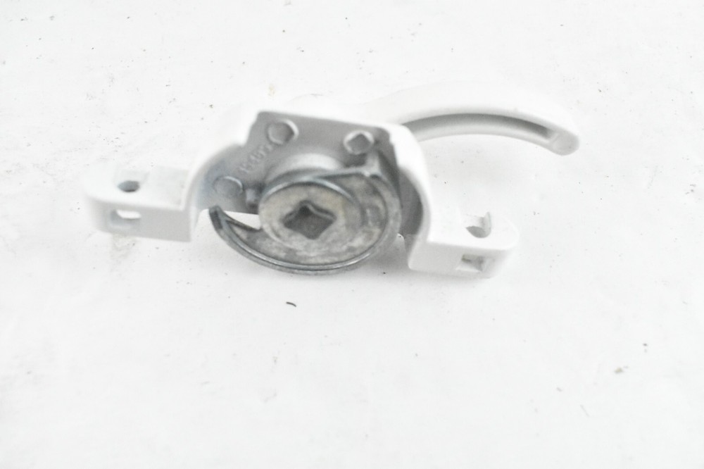 Left And Right Wing Vinyl Window Latch Set White