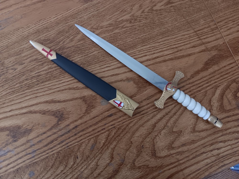 Fake Templar/Crusader Dagger