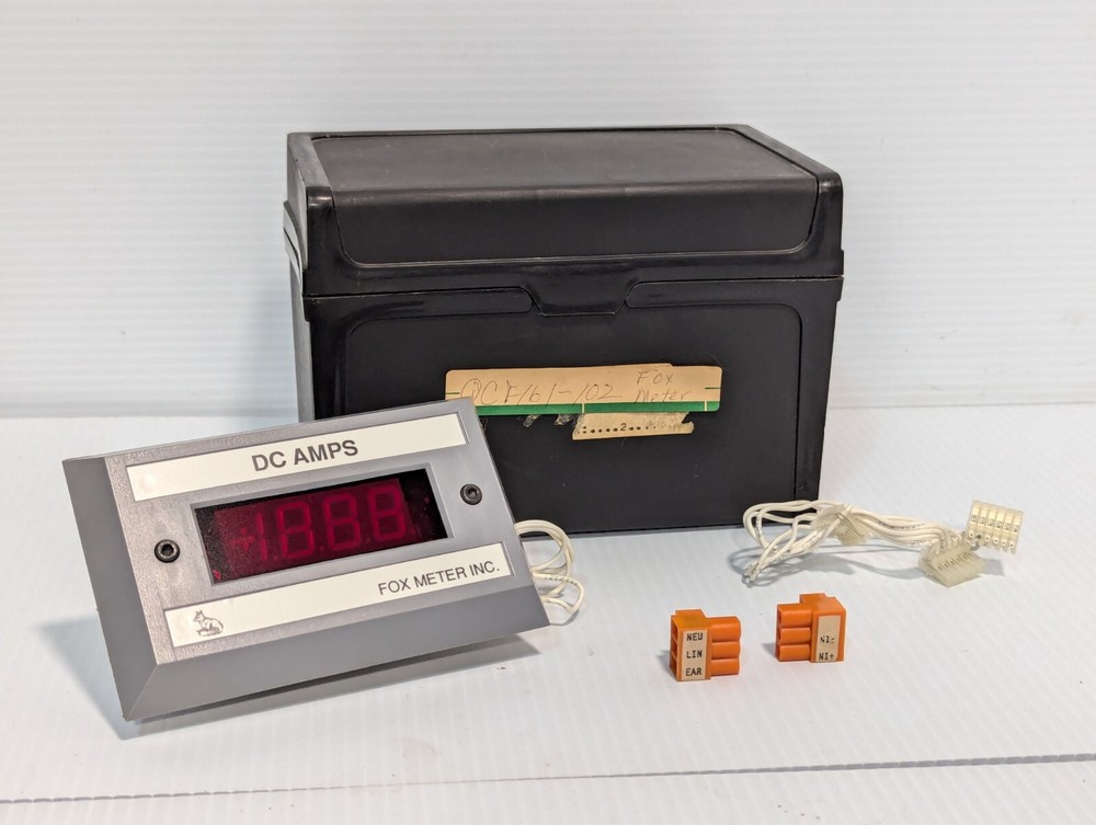 Fox Meter F000-102 DC voltage panel meter, four-digit digital, +/-20.00VDC