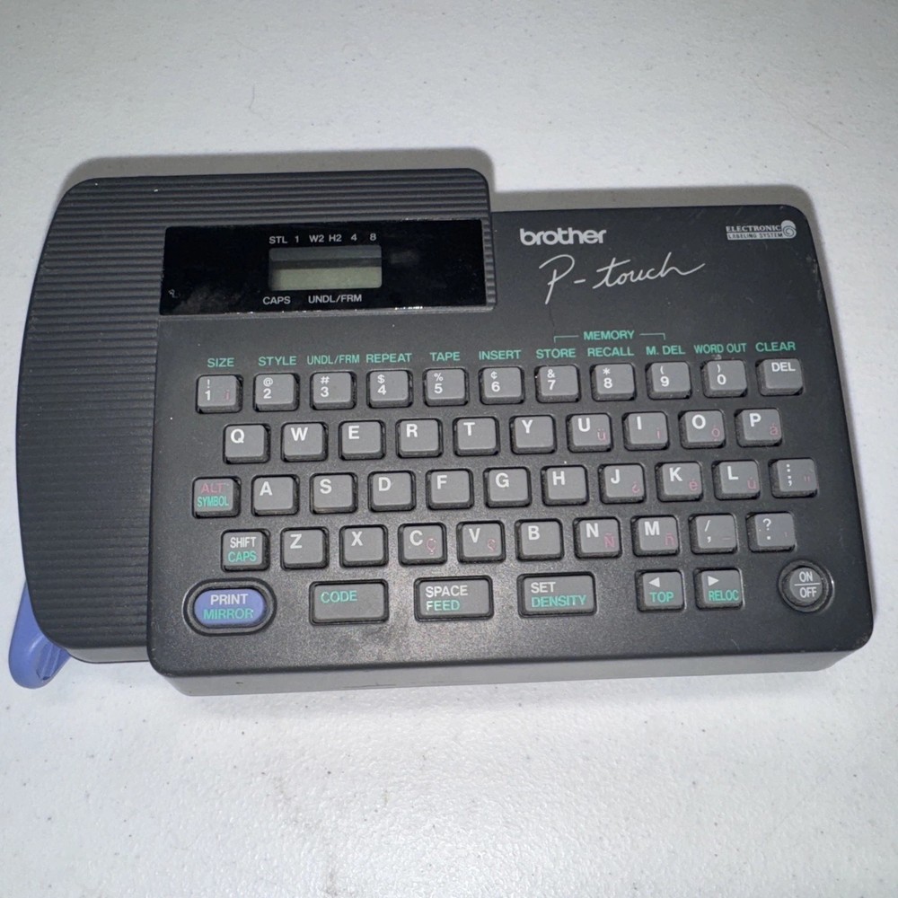 Brother P-Touch PT-15 Label Maker. Works Tested.