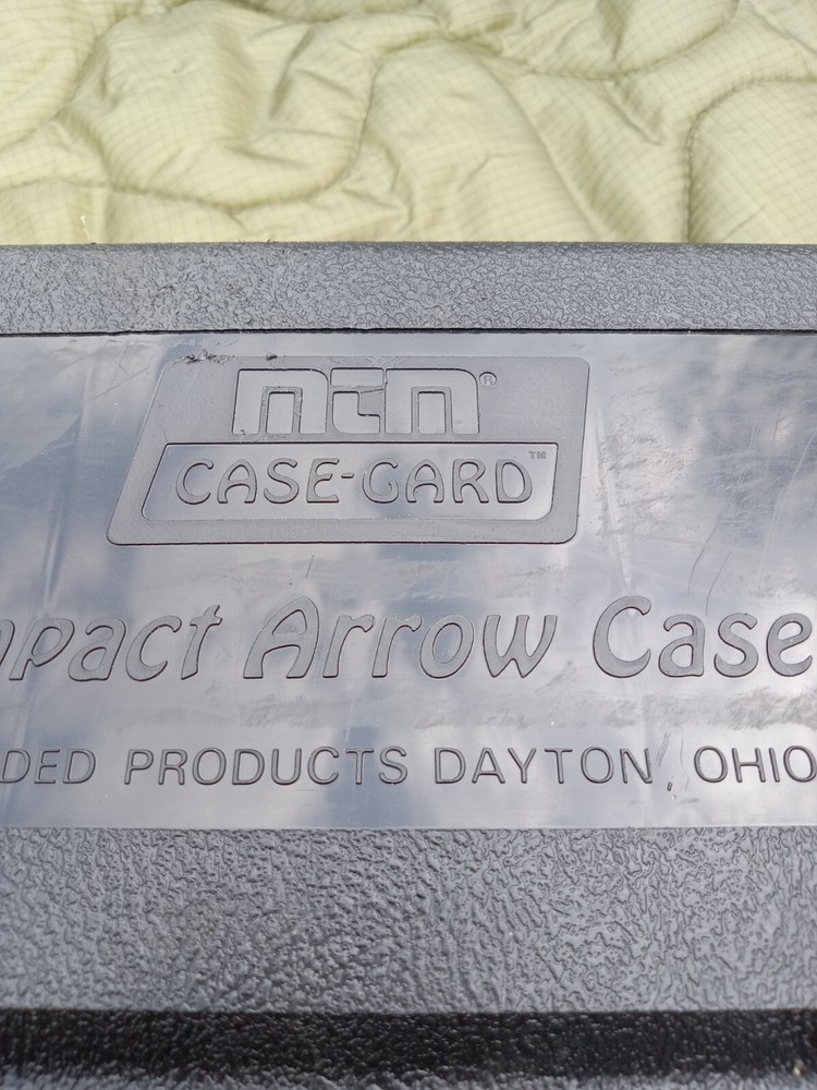 MTM Case Guard Compact Arrow Case