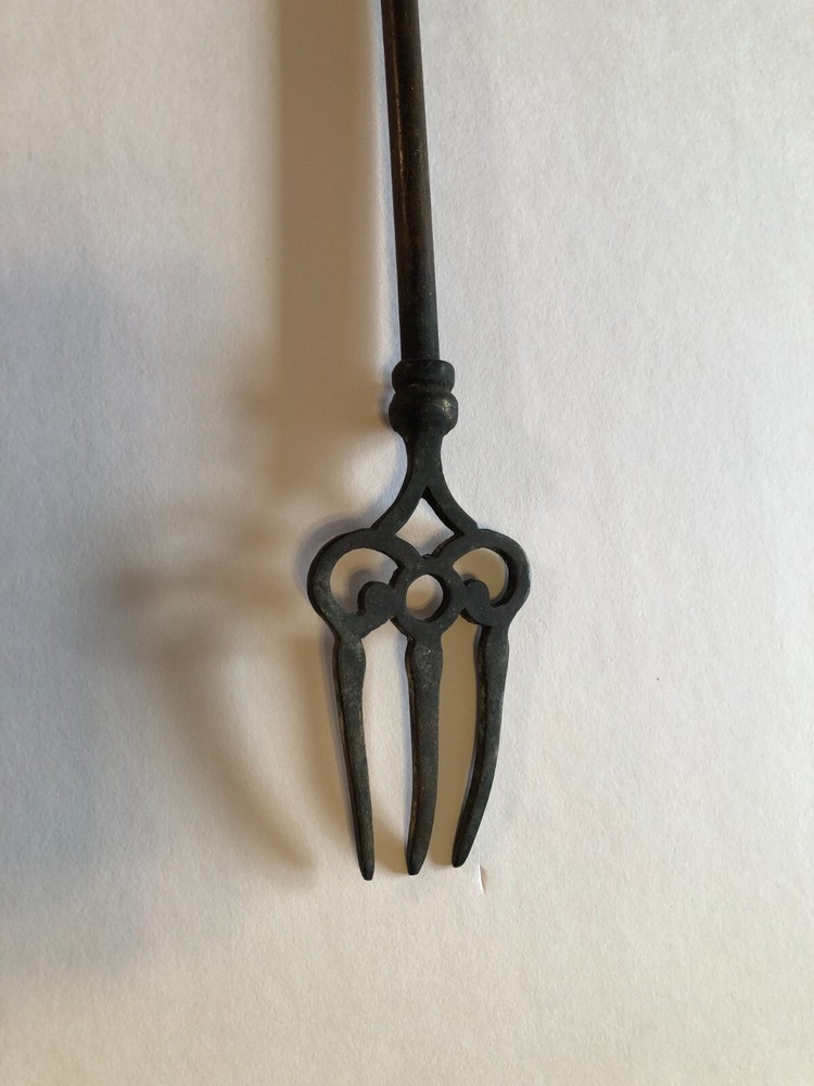 Vintage CHESTER IMP bronze toasting fork 20 inches long
