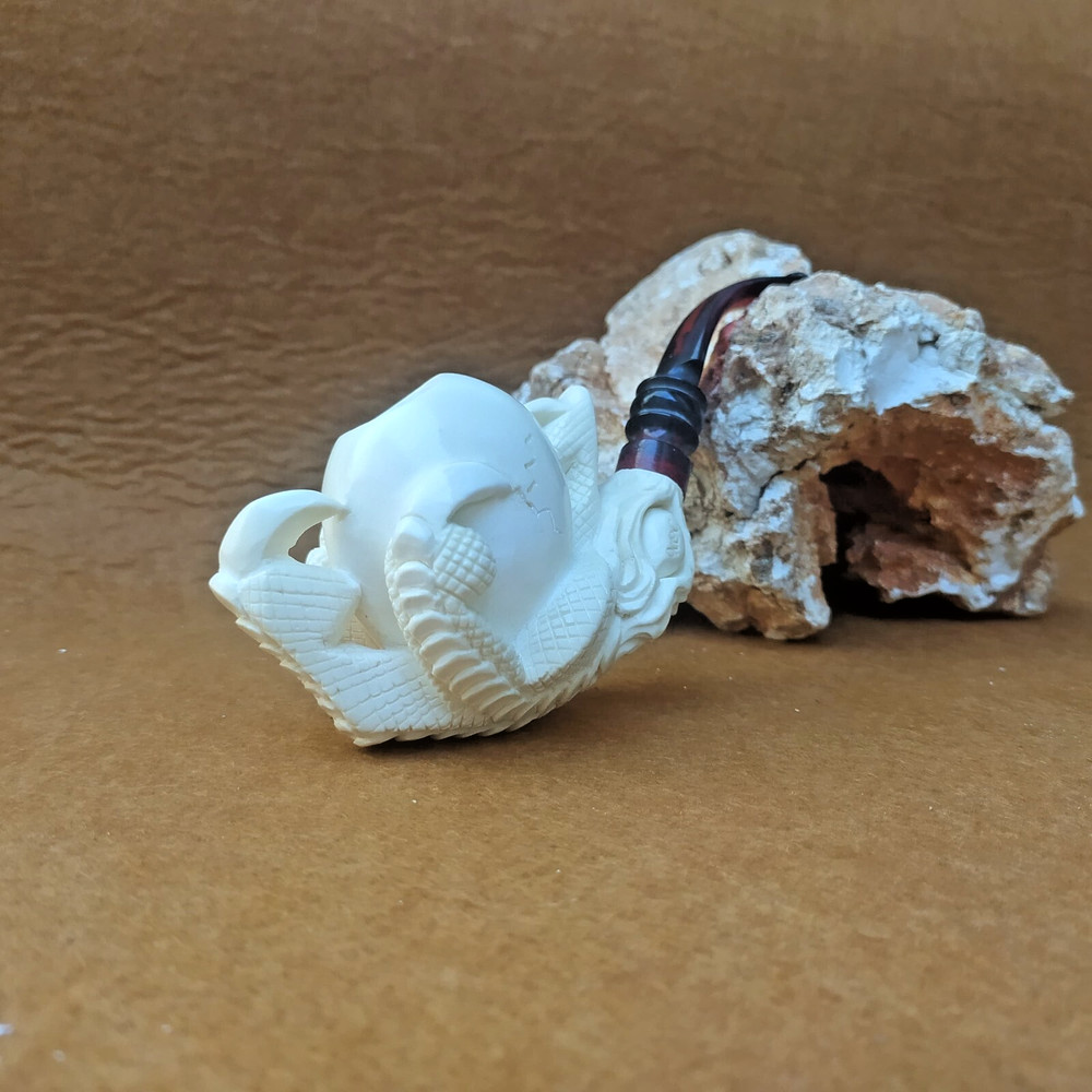 Eagle Claw and Egg Meerschaum Pipe