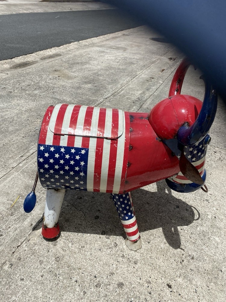 EE-I EE-I Beer Cooler Art