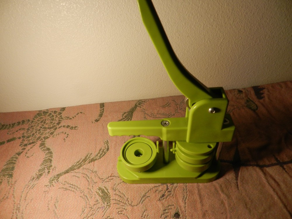 Green Button Maker Machine Press -Machine Only (2in Buttons)