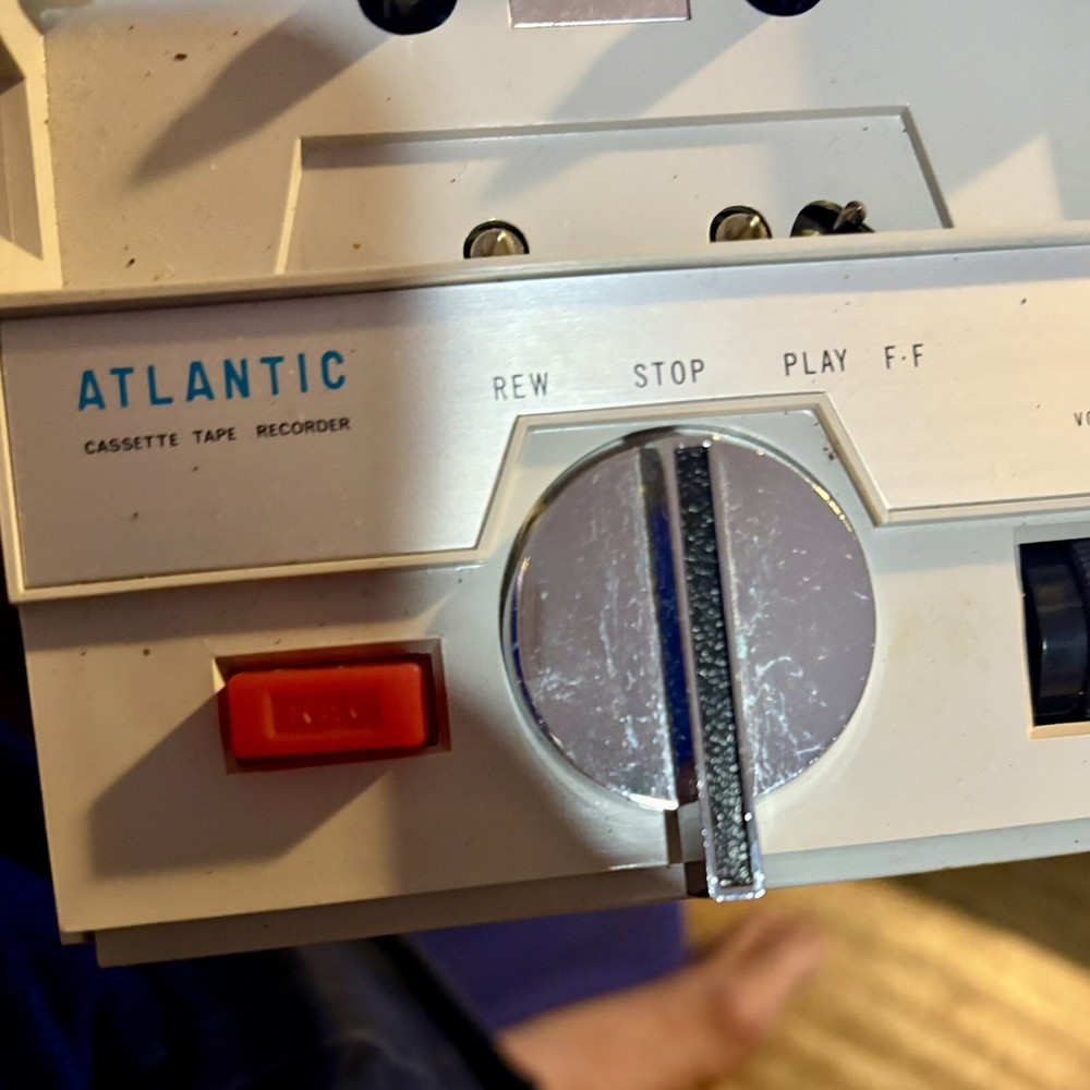 Atlantic Solid State Cassette Tape Recorder model KH-158 + Microphone, UNTESTED