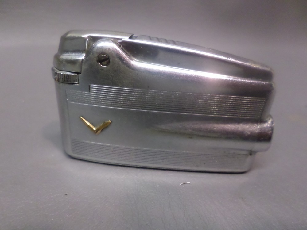 1950'S RONSON VARAFLAME CHROME LIGHTER - GOLD V - ENGLAND - UNTESTED
