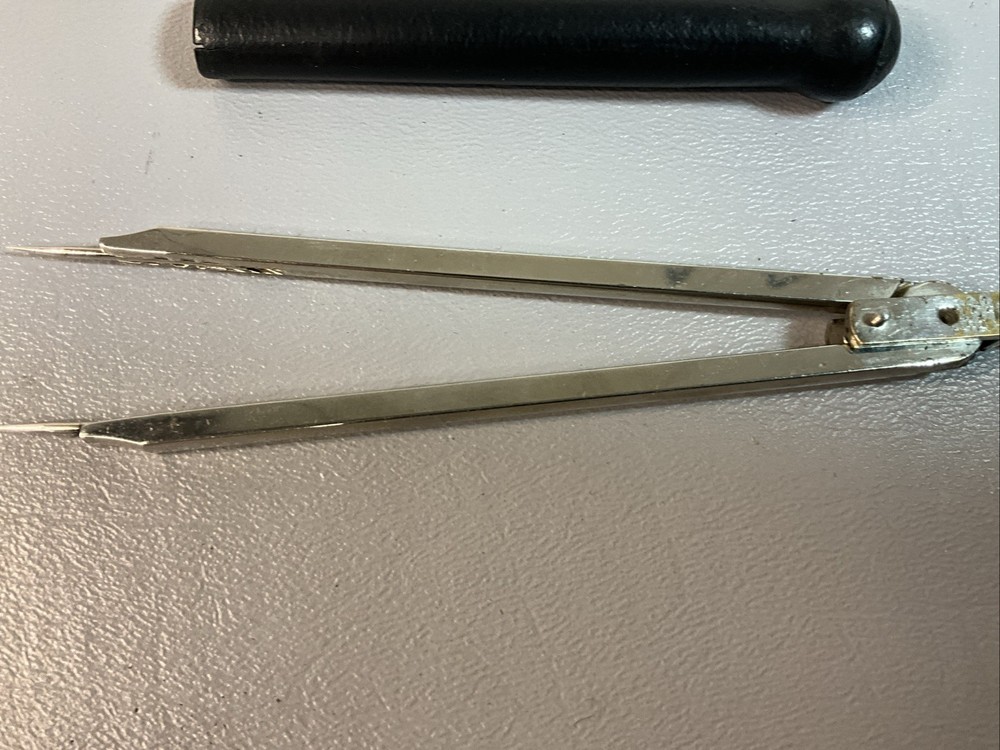 Professional Compass for Woodworking and Geometry - Precision Drawing Tool ((989