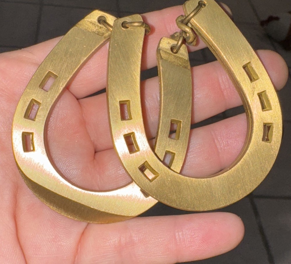3” Brass Horseshoe Chained Together