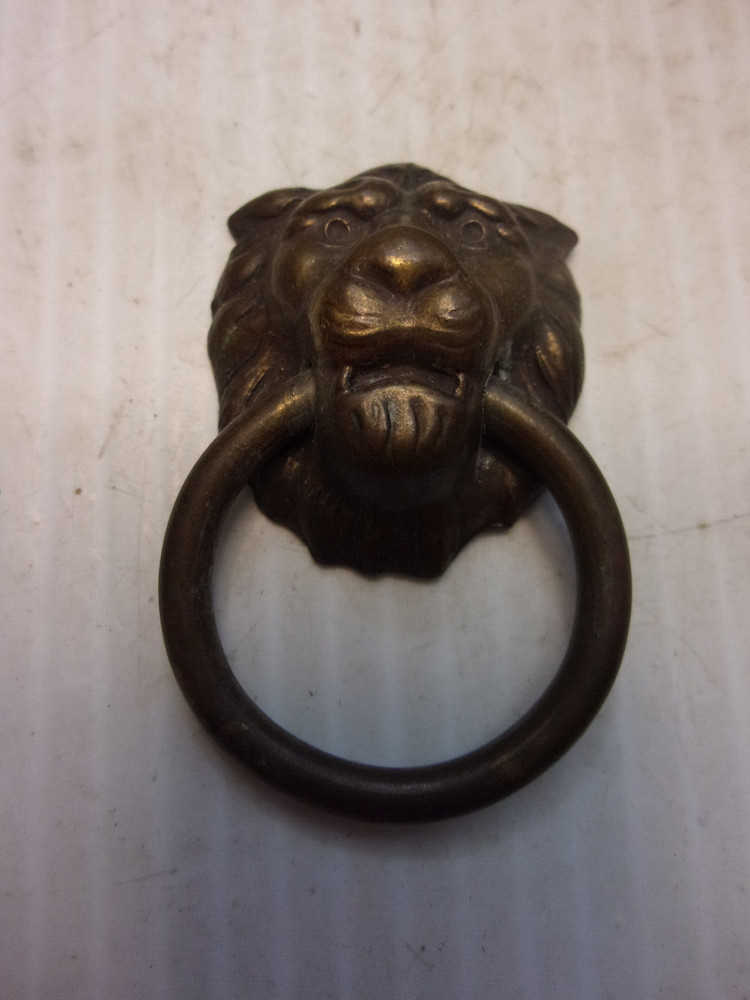 VINTAGE 25+ YEAR OLD BRASS LION’S HEAD DRAWER RING PULL HANDLE pair
