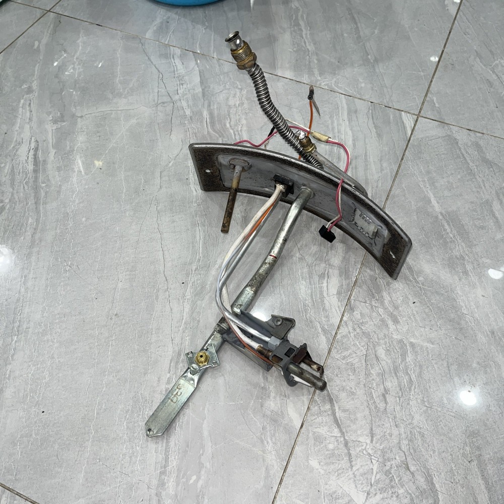 AO Smith 18 Inch Burner Assembly 321165-000 CS8840B1109