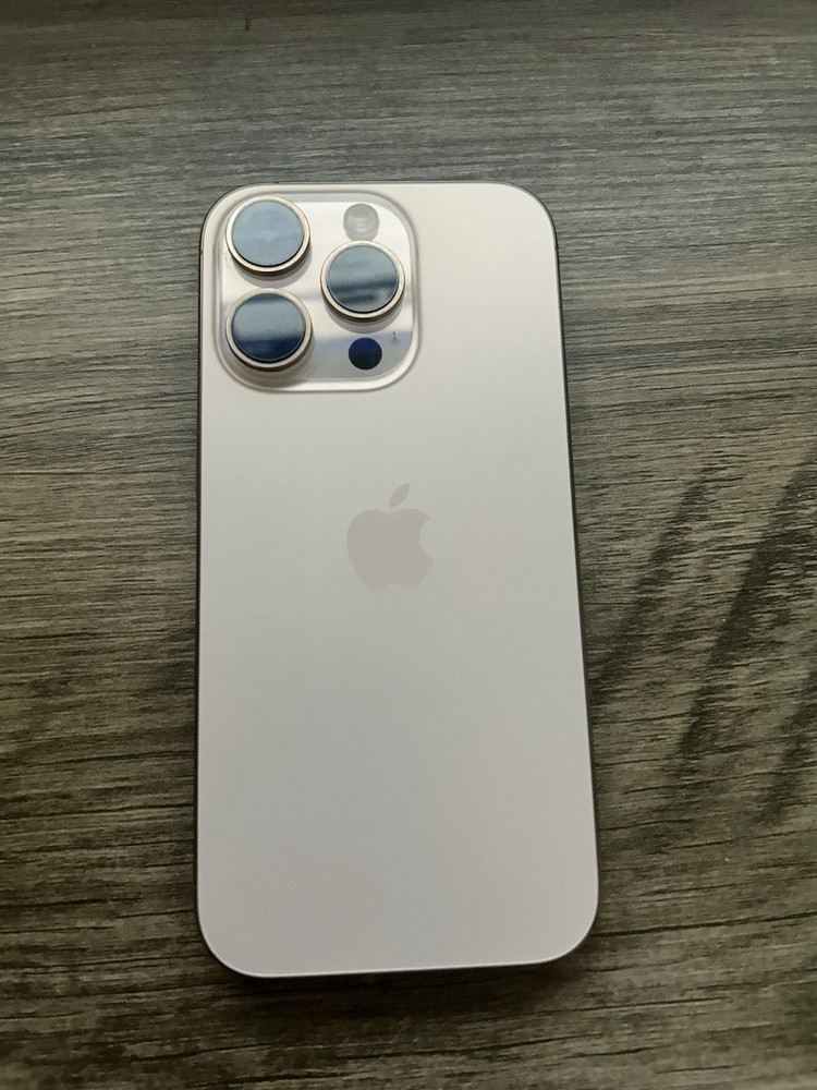 Apple iPhone 16 Pro - 128GB - Unlocked