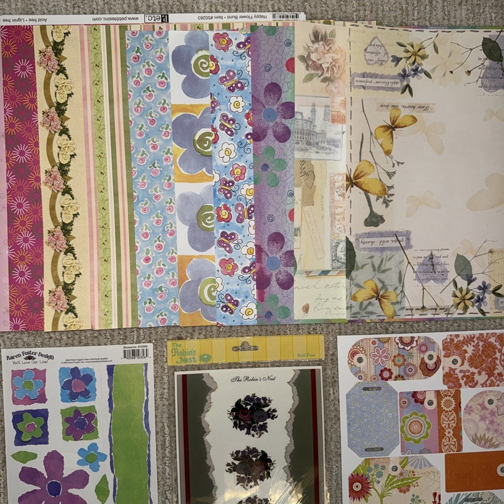 FLOWERS Themed Embellishments Kit