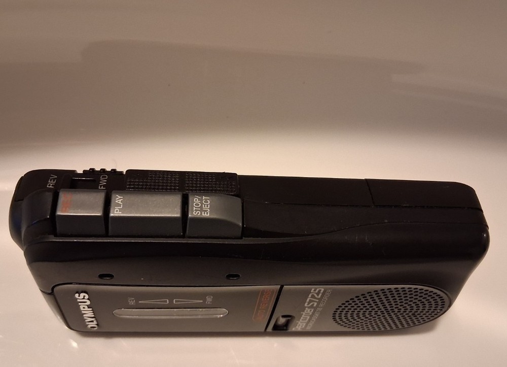 Olympus Pearlcorder S725 Microcassette Recorder Auto Reverse Ear Mic Handheld