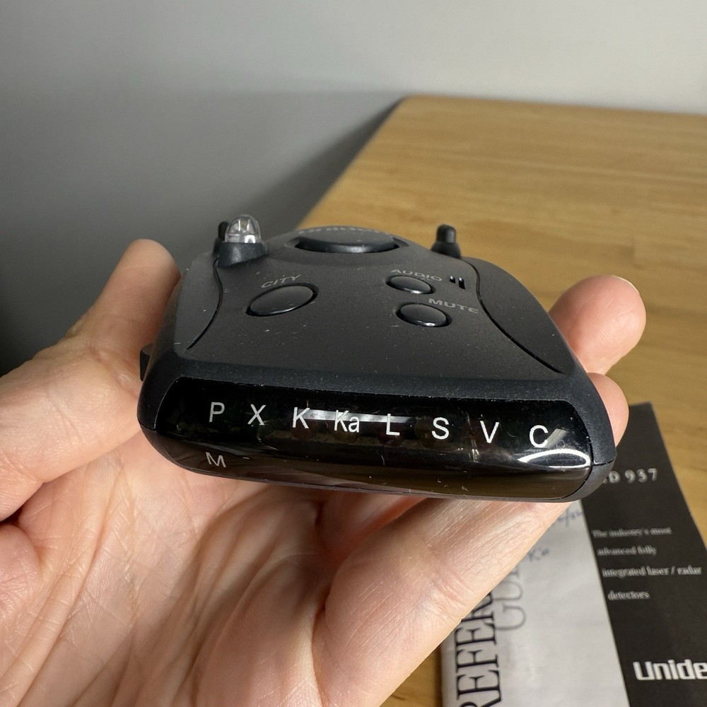 Uniden LRD 937 Radar Detector w Manual & Adapter, Working Read