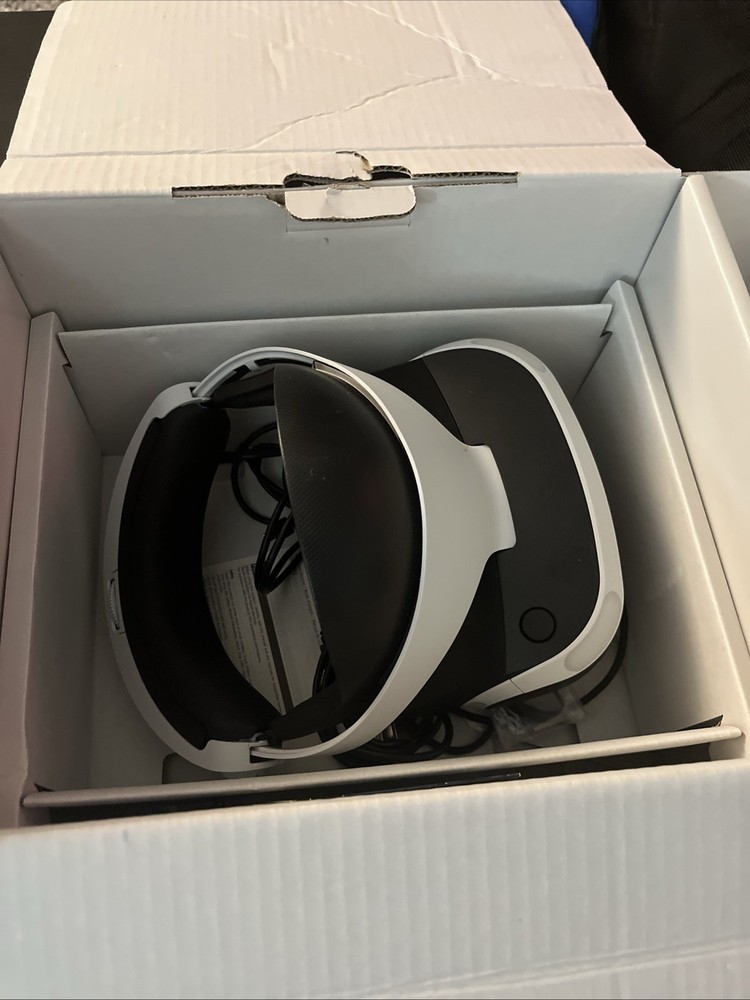 PlayStation VR Marvel's Iron Man PS4 Headset Bundle