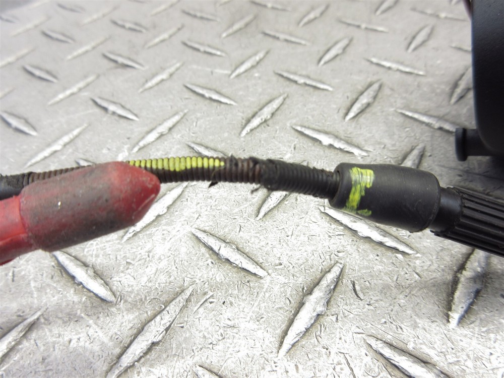 2013 10-13 BMW R1200 R1200RT Right Handlebar Switch Throttle Control Grip Cable