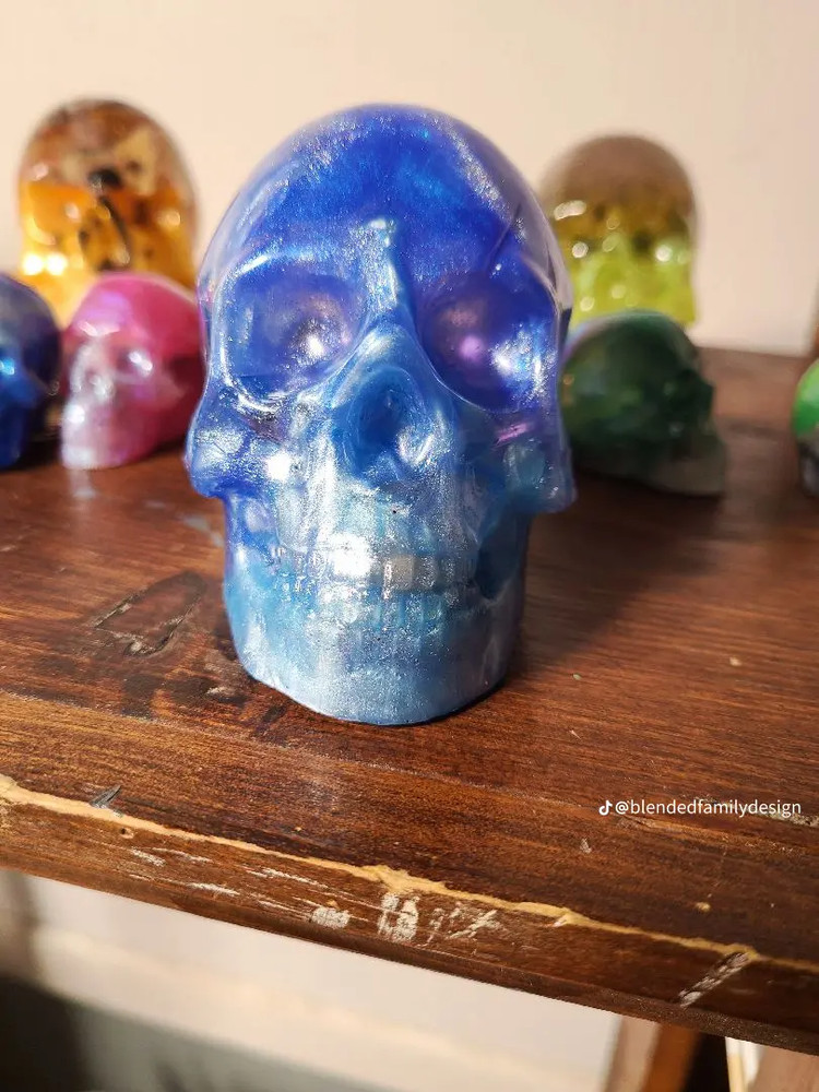 epoxy shake globe blue