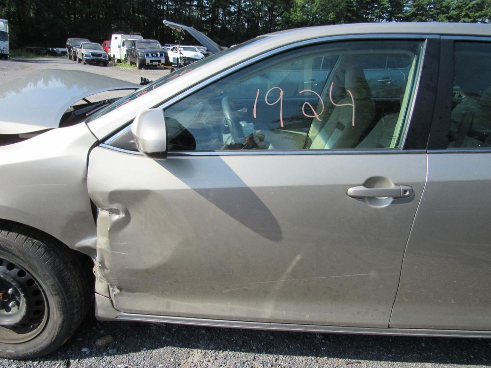 CAMRY 2014 Glove Box 1059260