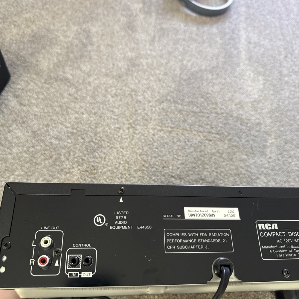 RCA Professional Series CD-9300 6 Disc CD Changer Tested And Working