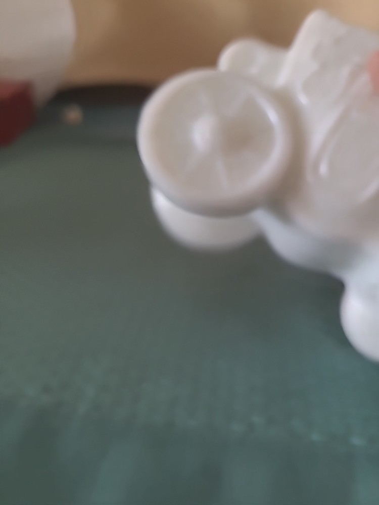 VINTAGE WHITE GLASD CARRIAGE CONTAINER (BIN YY)