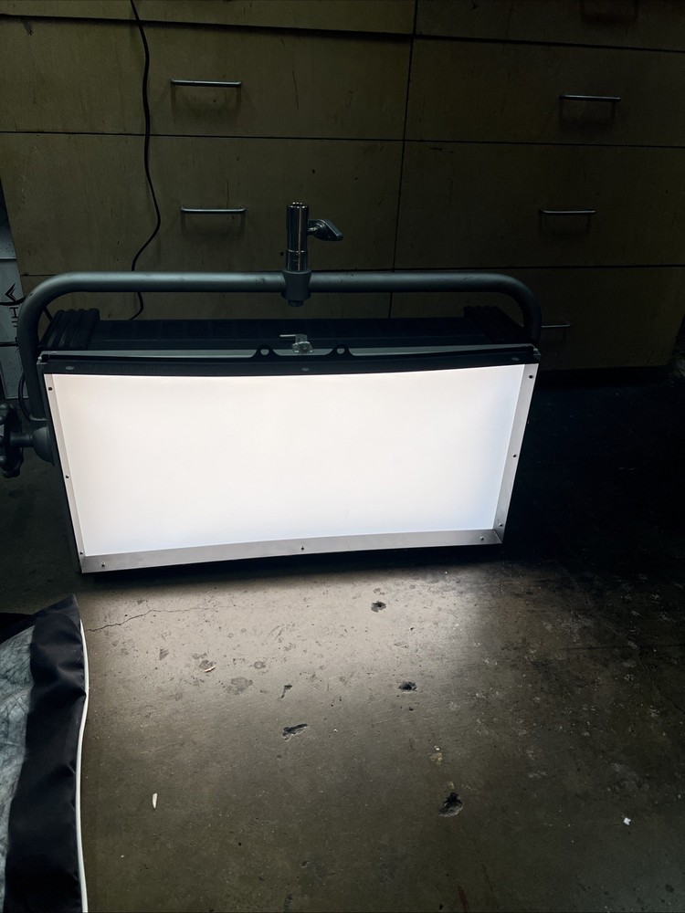 Cineo Standard S410 Lighting 410 Light