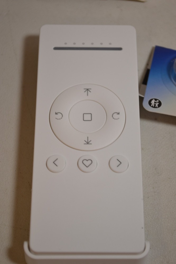6 Channel LED Remote Control (WHITE) with battery, hardware & mount
