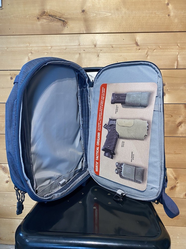 Vertx Commuter 2.0 Sling Backpack blue