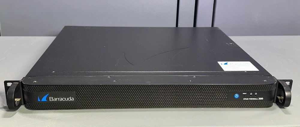Barracuda Security Spam  & Network Firewall 300 BSF300a SEE VIDEO!!