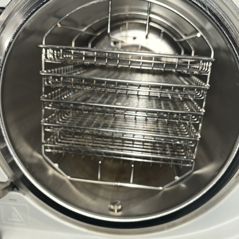 SCICAN BRAVO 17V STERILIZER