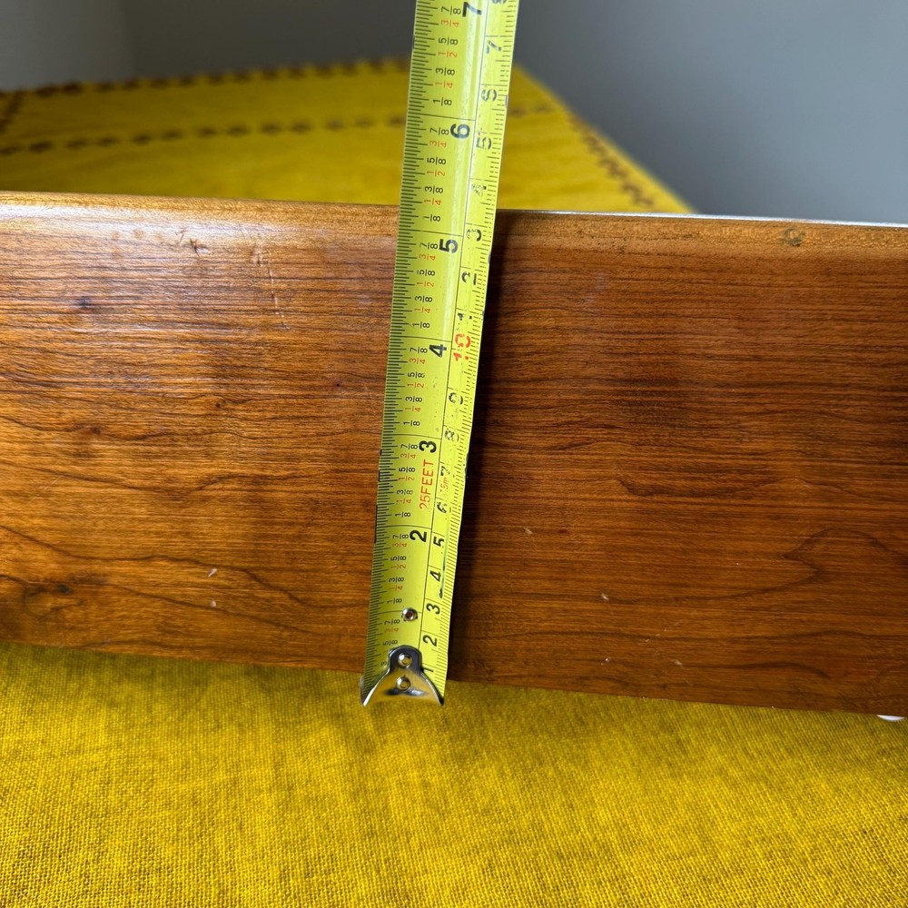 Vintage Scalloped Shaker Peg Rack - 34”
