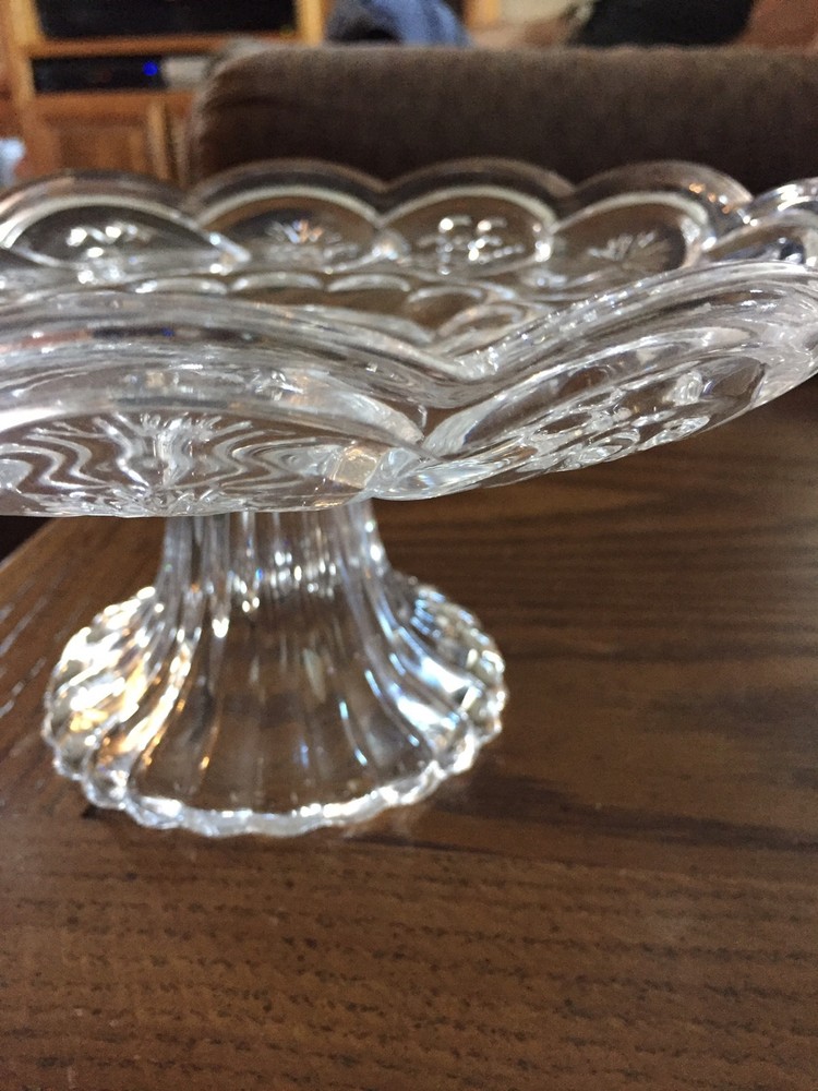 StudioCrystal Cassandra Collection Fine Crystal Footed Dish