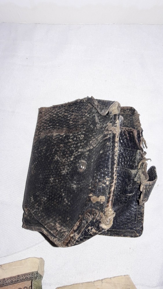 WWII Soldiers Wallet w/Contents, Papers, Notes Etc.