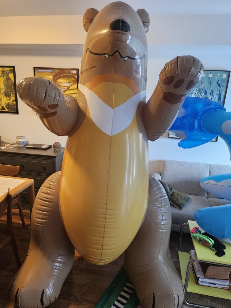 IW Inflatable World Bear Shiny