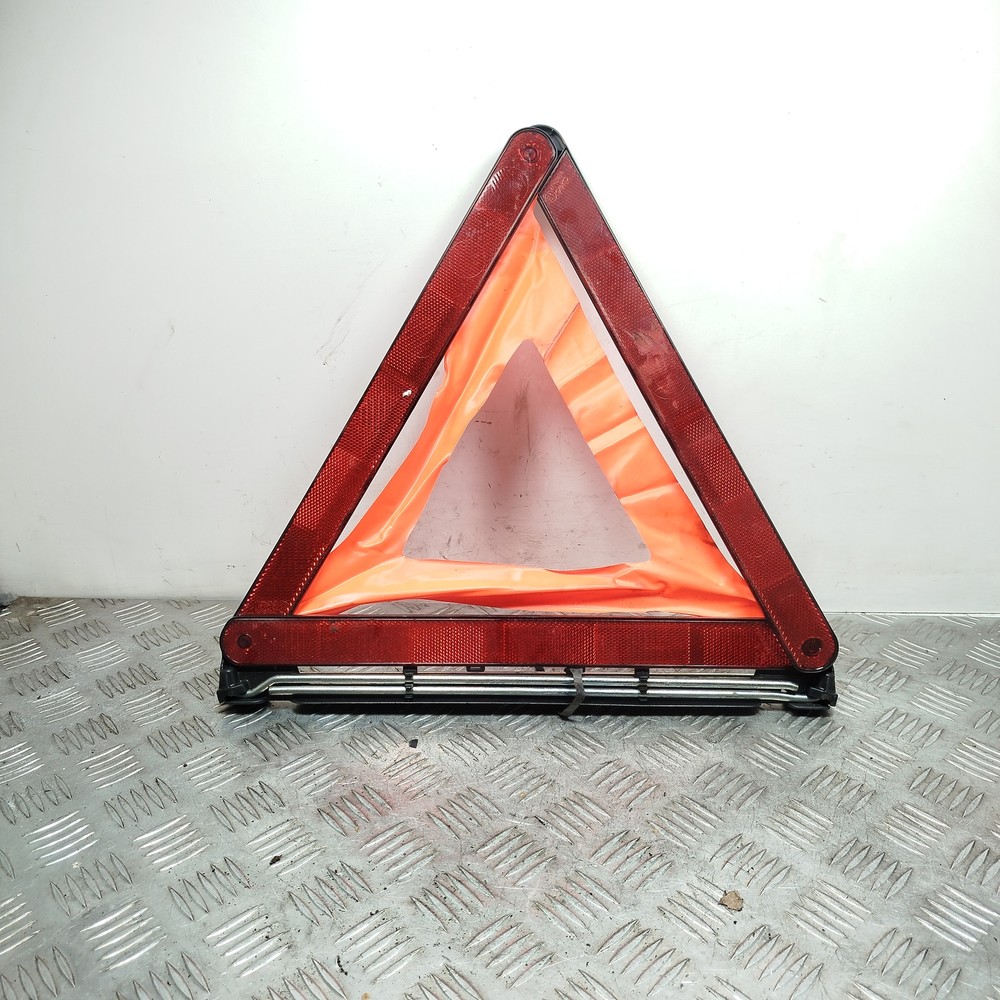 BMW 525D 5 SERIES E60 2006 WARNING TRIANGLE HAZARD RED STOP