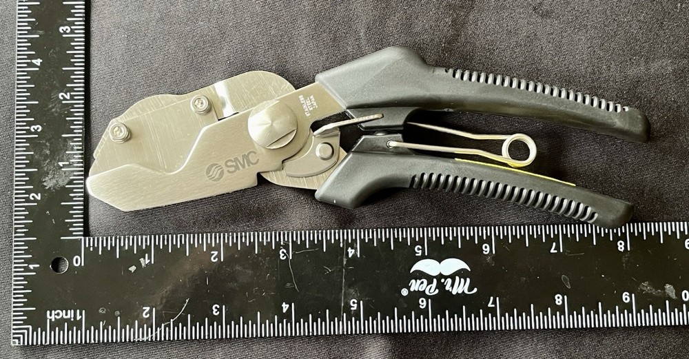 SMC TK-4 TUBE CUTTER W/ SS BLADE TOOL