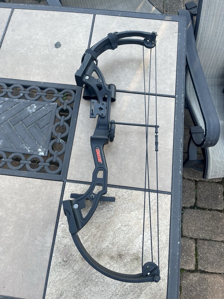 Bear Archery Compound Bow